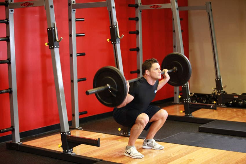 Démonstration de l’exercice : Squat à la barre