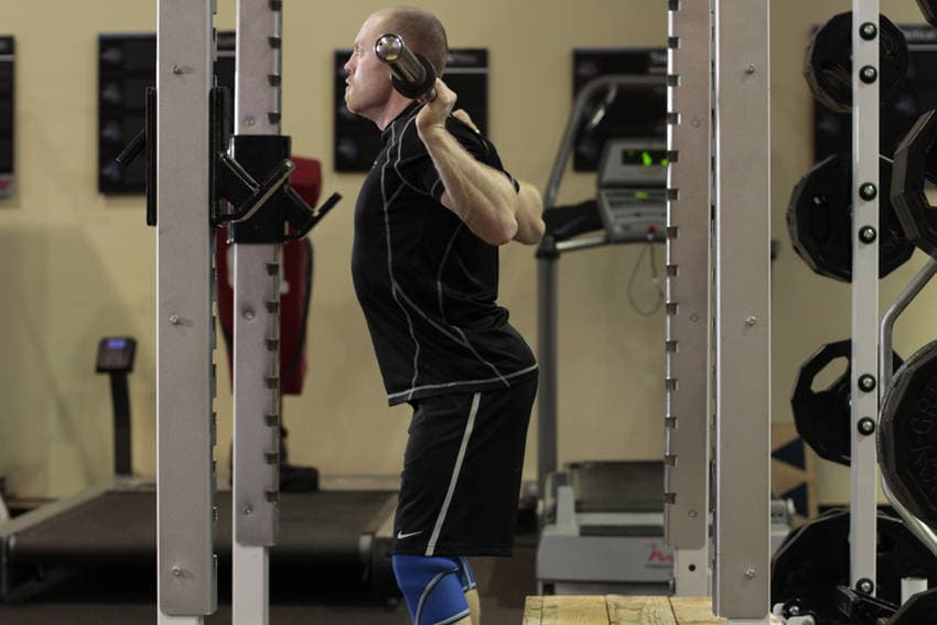 Démonstration de l’exercice : Squat sur box
