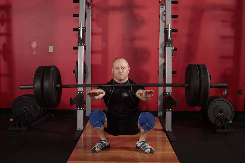 Démonstration de l’exercice : Squat Frankenstein