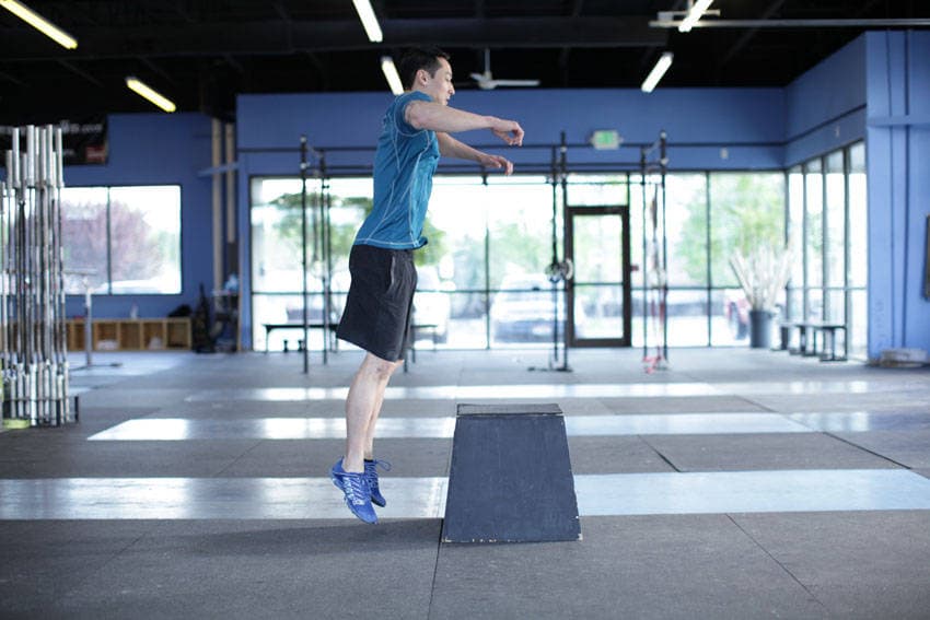 Démonstration de l’exercice : Saut de box de face