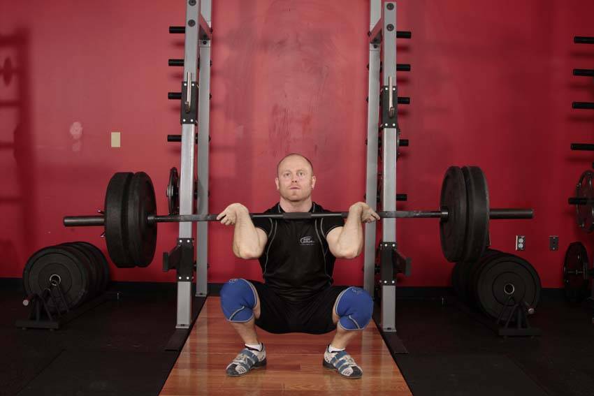 Démonstration de l’exercice : Squat avant, prise clean