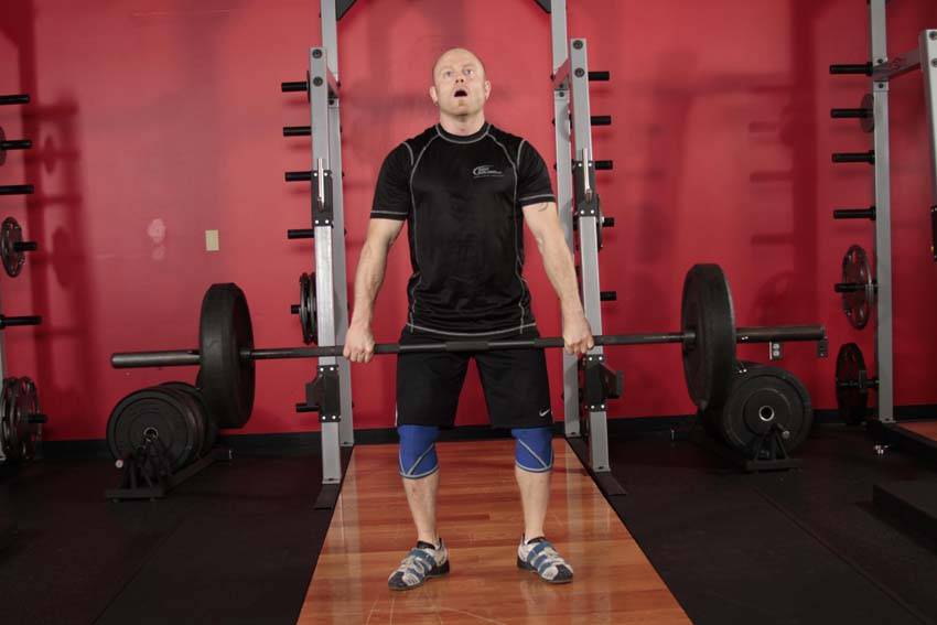 Démonstration de l’exercice : Épaulé suspendu (hang clean)