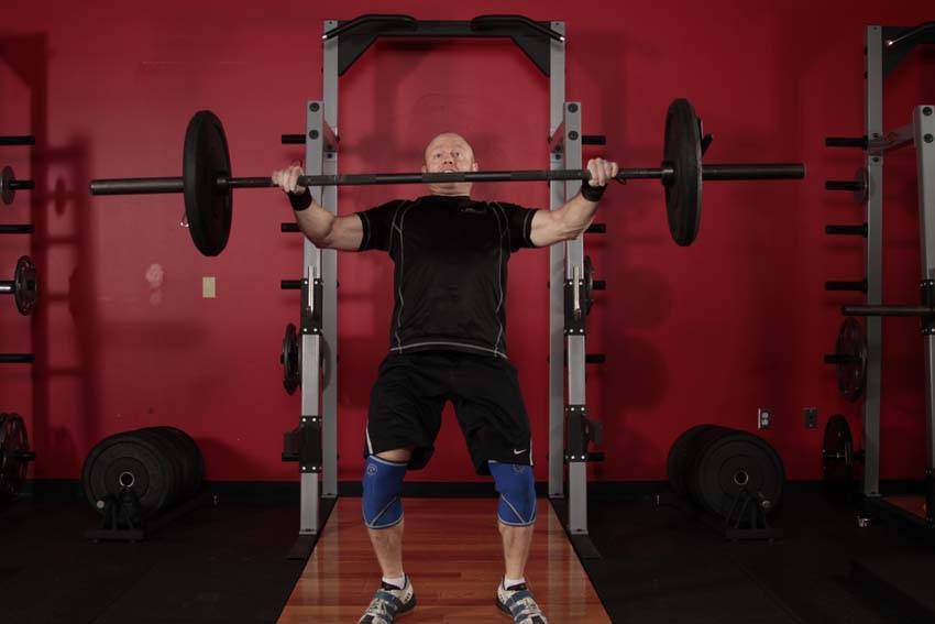 Démonstration de l’exercice : Arraché musclé à la barre