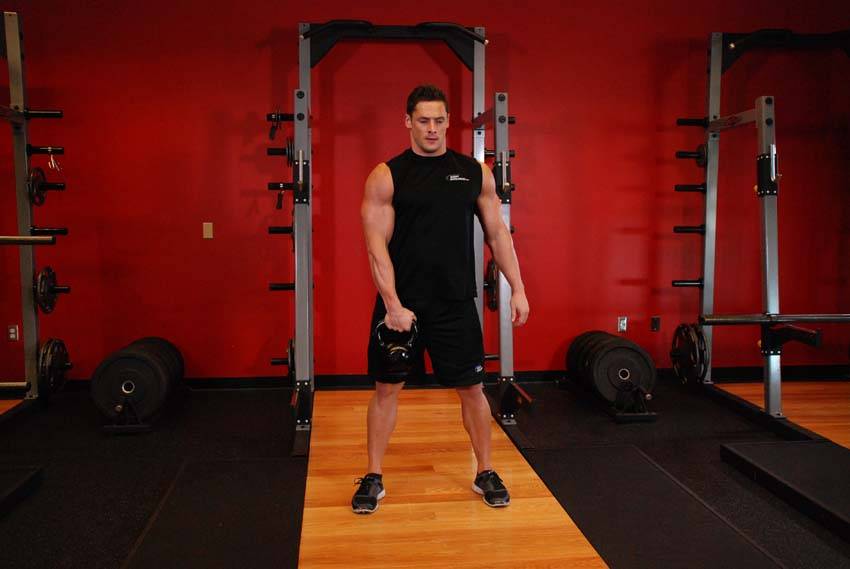Démonstration de l’exercice : Snatch à un bras avec kettlebell