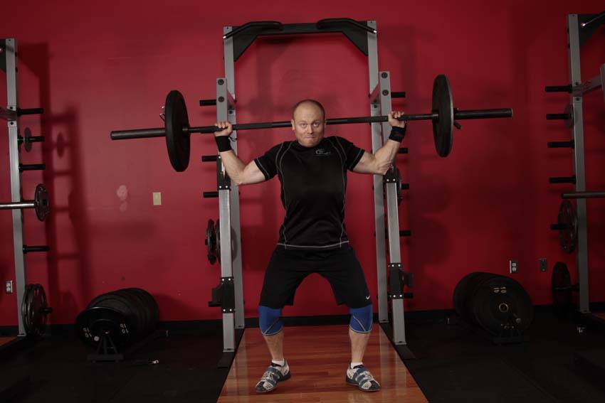 Démonstration de l’exercice : Squat de réception à l'arraché (snatch balance)